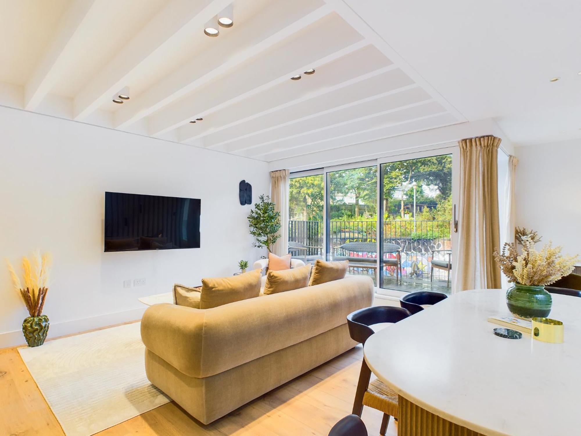 Be London - The St Pancras Residences Екстериор снимка